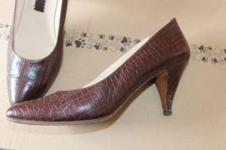 Sapatos de salto altos castanhos Donald