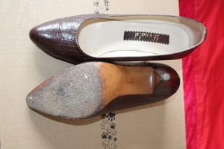 Sapatos de salto altos castanhos Donald