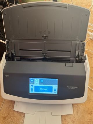 Escáner Fujitsu ScanSnap iX1500