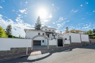 Villa Familiar Mijas con Jardín y Piscina