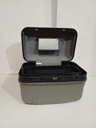 Neceser de maquillaje con espejo