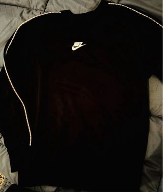 Sudadera Nike Negra con Raya Lateral