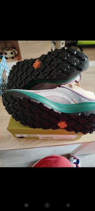 Zapatillas Vasque Beige y Verde