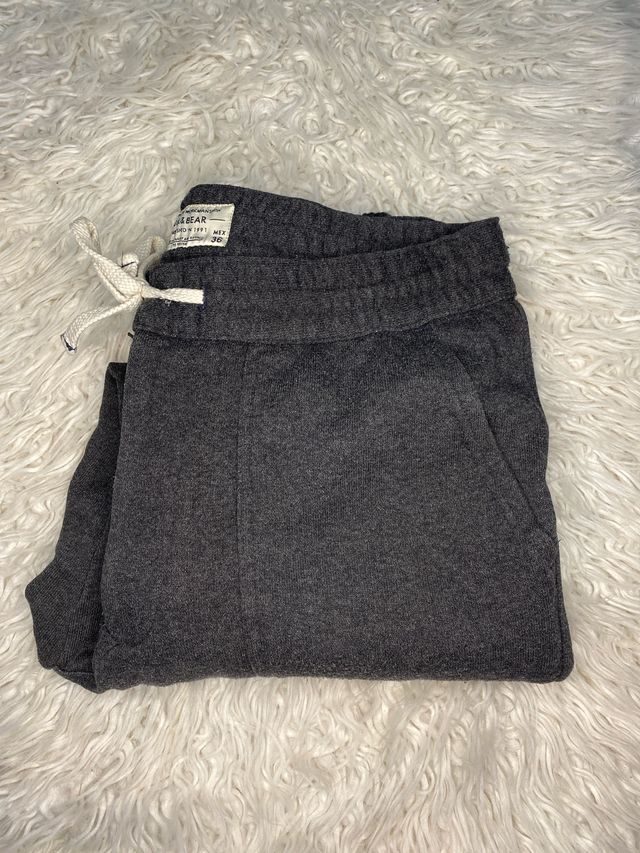 Chándal Pull&Bear gris cremallera talla 46