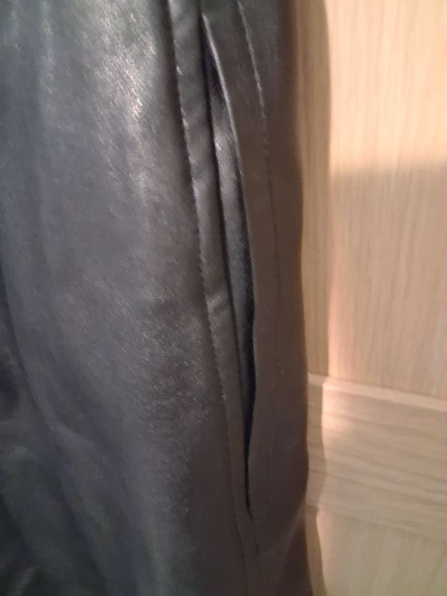 Pantalón polipiel negro