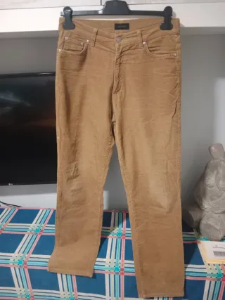 Pantalones de pana fina marrones