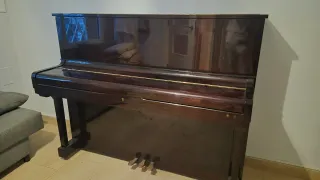 Piano Samick caja alta