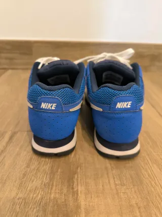 Zapatillas Nike Azules y Blancas