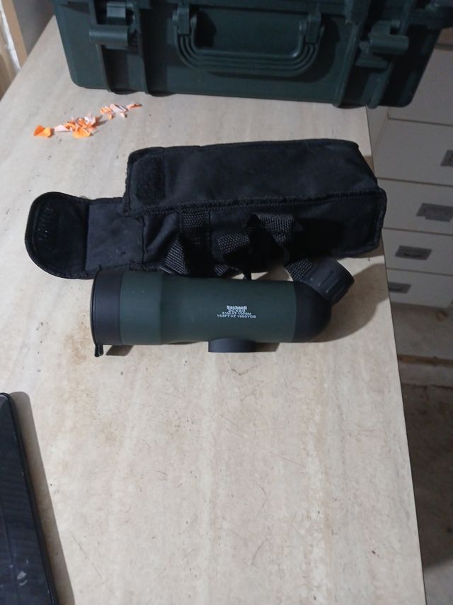 Catalejo Bushnell 20-60x65