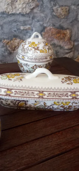 Juego tocador/ baño porcelana.