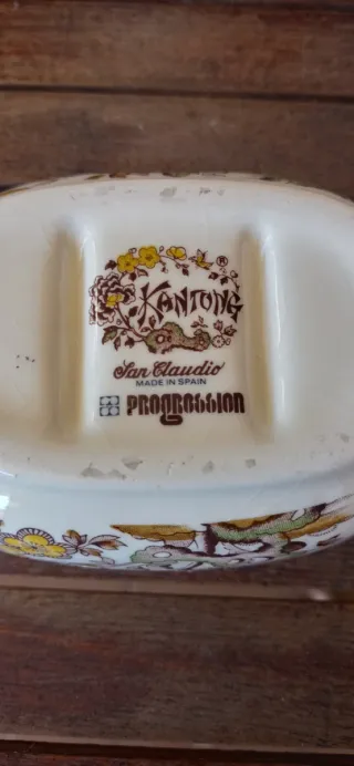 Juego tocador/ baño porcelana.