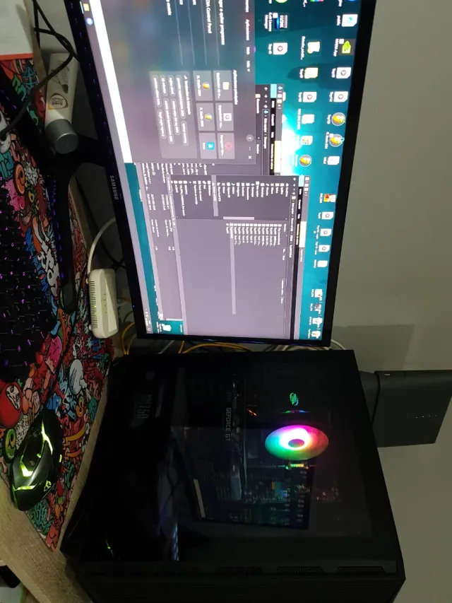 PC Gaming MSI 
Con monitor y teclado incluido