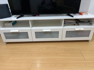 Móvel TV Branco com Gavetas