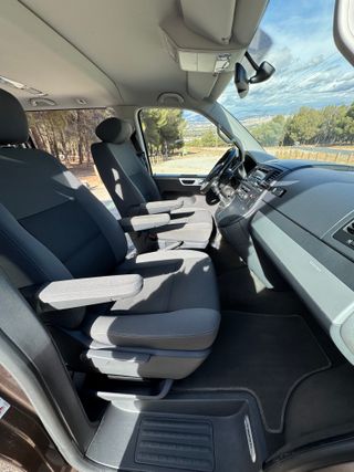 Volkswagen Multivan TEAM 2.0 TDI 140cv – 222.000Km