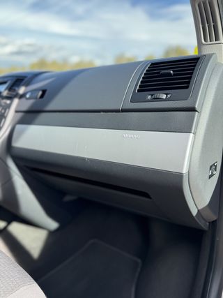 Volkswagen Multivan TEAM 2.0 TDI 140cv – 222.000Km