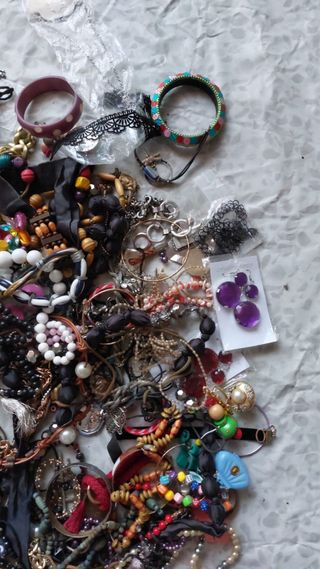 Lote de bisutería variada