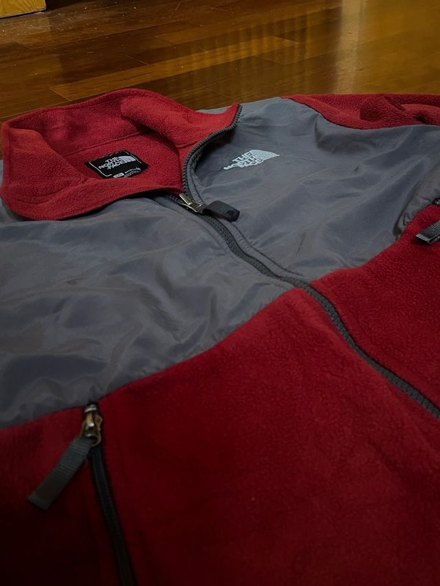 Giacca The North Face Rossa e Grigia