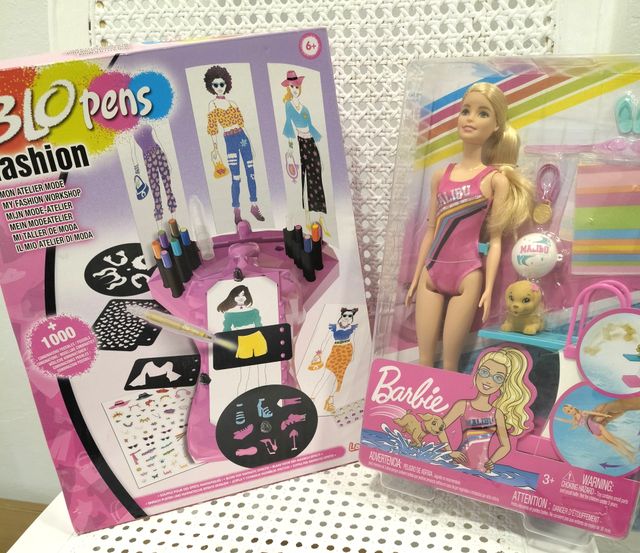 Lote Barbie y Diseña moda 