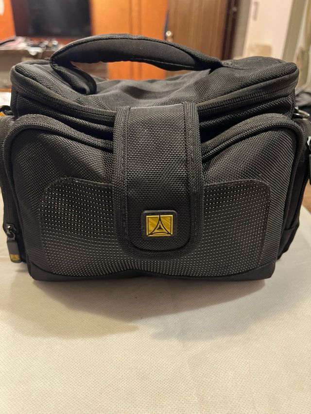 Nikon D300s + Obiettivo 50mm f/1.8