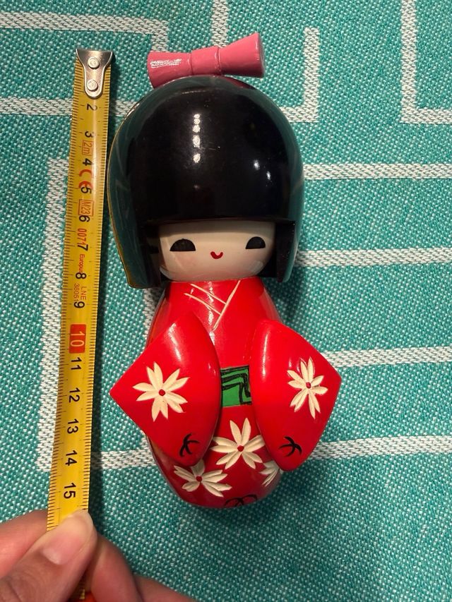 Muñeca Kokeshi Japonesa