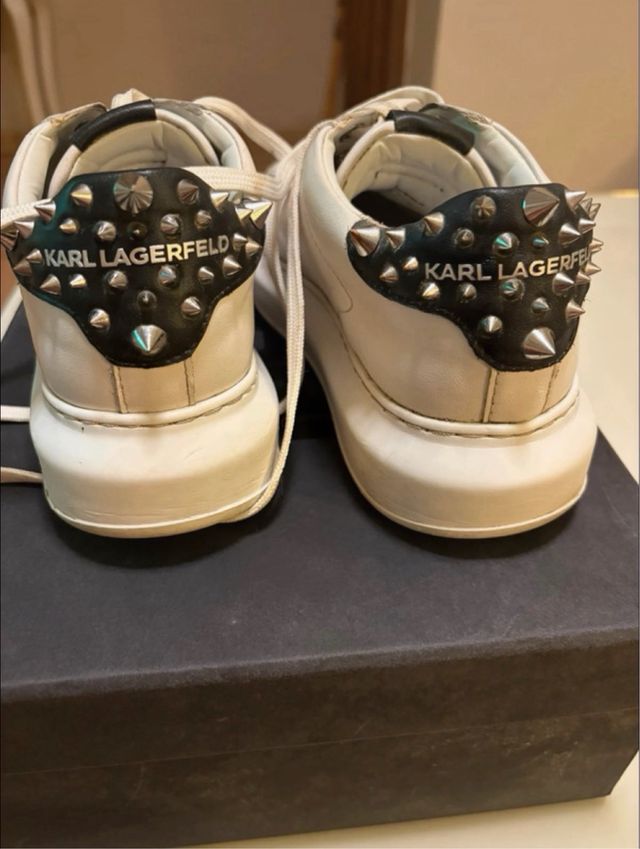 Tenis Karl Lagerfeld Blancos con Tachuelas