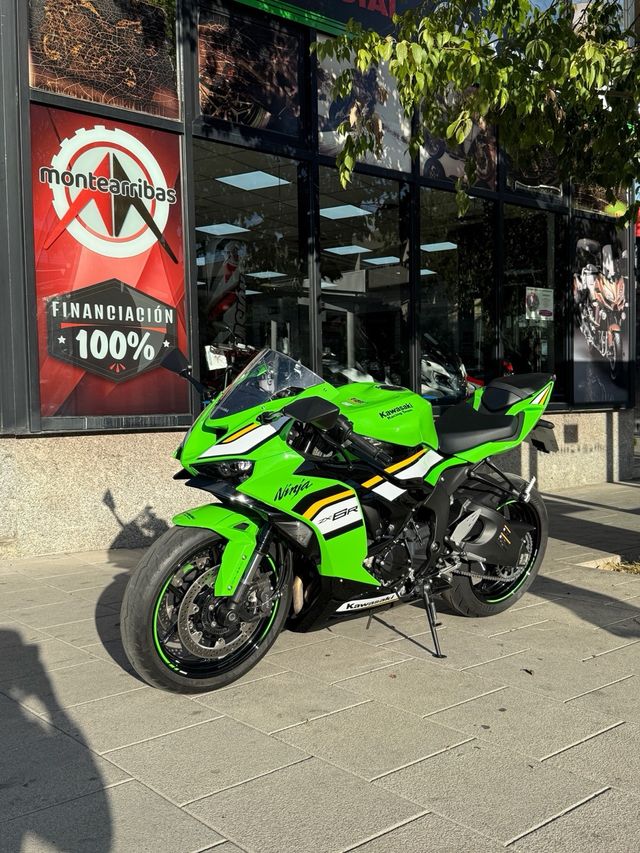 KAWASAKI ZX-6R