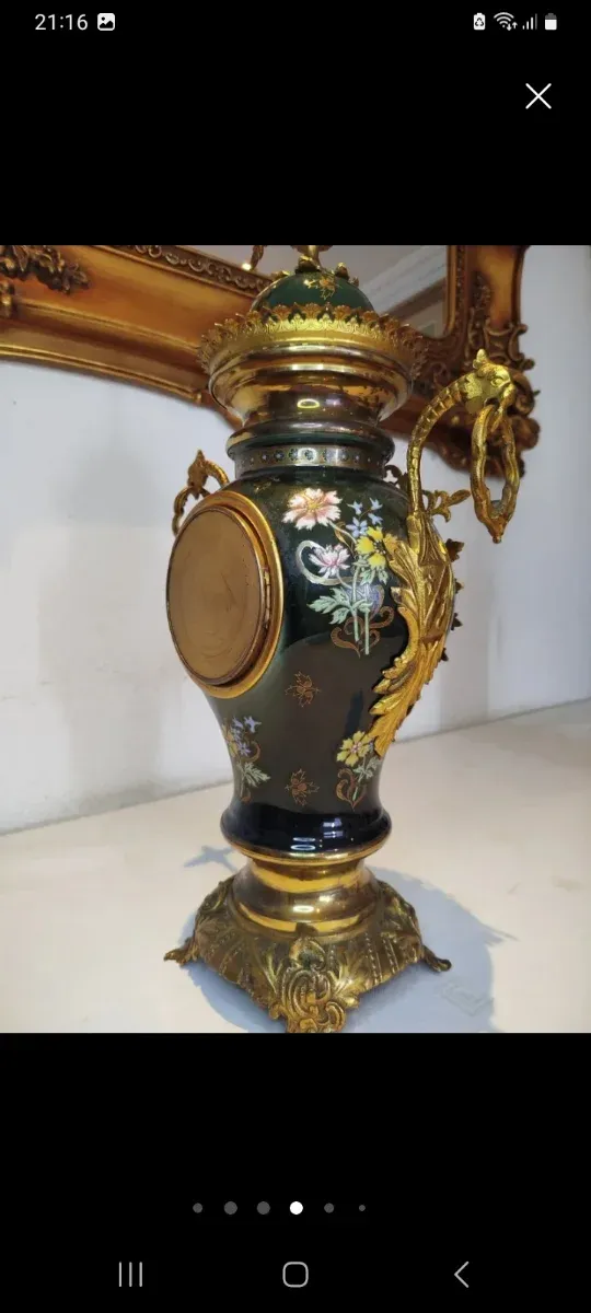 Reloj de sobremesa antiguo