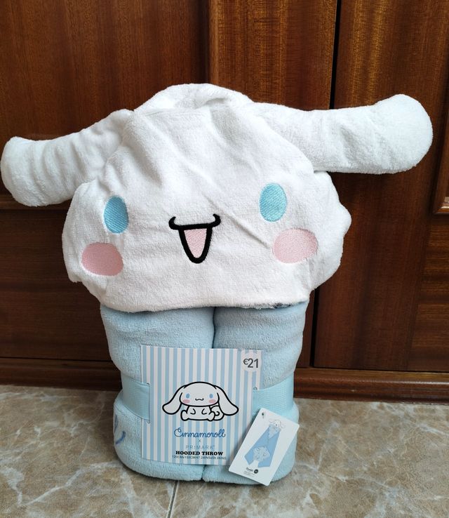 Manta con capucha Cinnamoroll 
