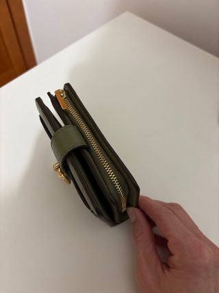 Cartera Michael Kors Verde con Candado Dorado