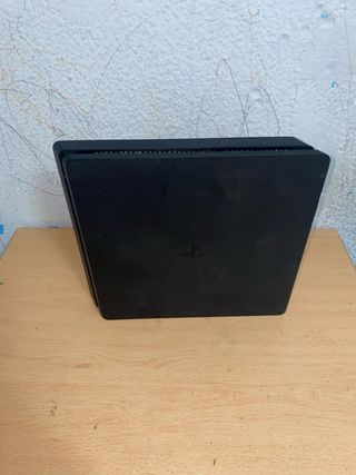 PS4 Slim 1TB + 2 Mandos