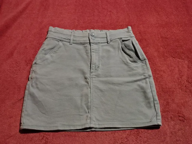 Falda vaquera azul claro.
Talla 40.
Kiabi