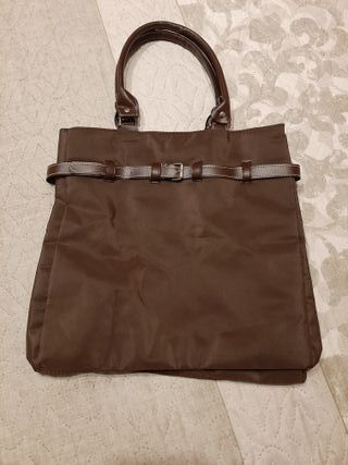 Bolso de mano marrón