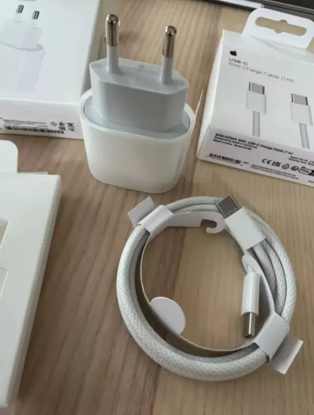 Lote completo de carregadores para iPhone