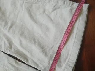 Pantaloni beige larghi