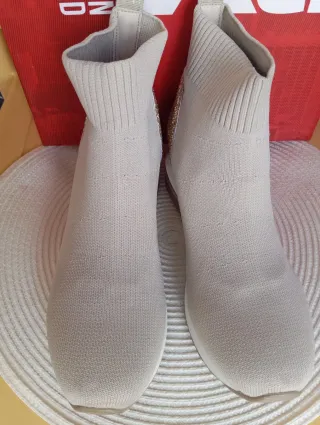 Botines Beige y Dorados