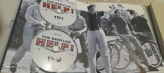 Libro leyenda de los Beatle con 2CD y2 libros