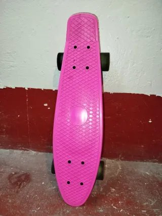Monopatín rosa tipo Penny Board