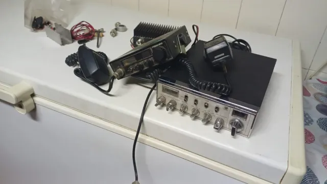 Emisoras de radioaficionado.
