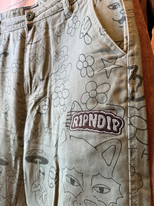 Pantalones RIPNDIP estampados talla 32 (ES 42)