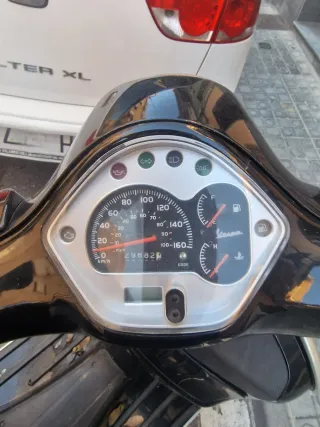 Vespa GTS 125 Super 2010