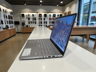 Pc Portatile Asus 15" i5  8th RAM SSD 240GB Win11