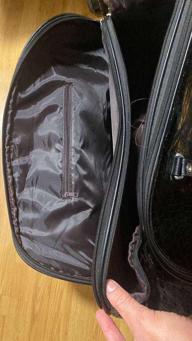 Trolley polipiel negro imitación cocodrilo