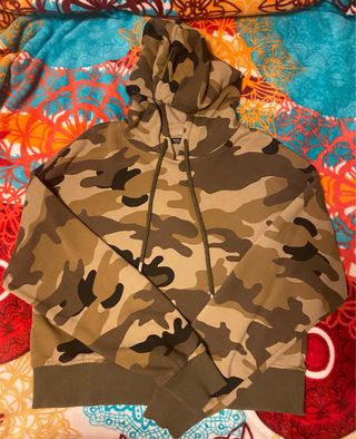 Sudadera Camuflaje.