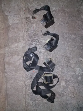 Cinturones Seguridad Ford Focus MK2