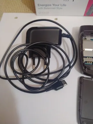 Móvil Samsung GT-E1151 Rosa/Marrón