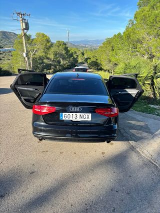 Awdi A4 limousine 2014