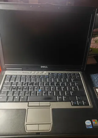 Portátil Dell Latitude D620