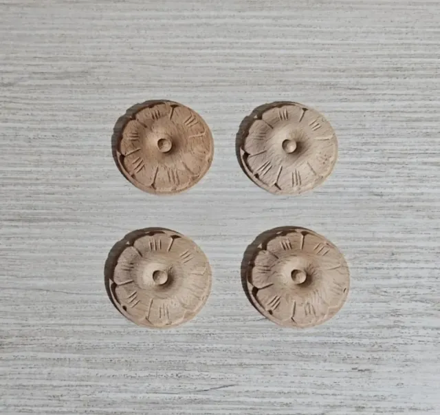 4 Adornos Florales de Madera Tallada pequeños