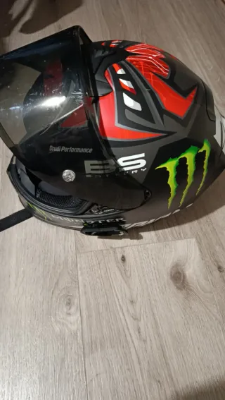 Casco Scorpion R1 monster