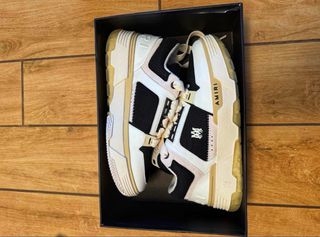 Scarpe da ginnastica num. 44